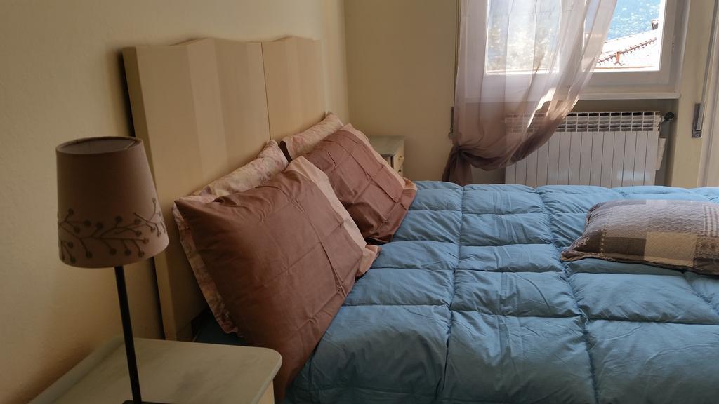Apartment Iseo Lake Sale Marasino Bilik gambar