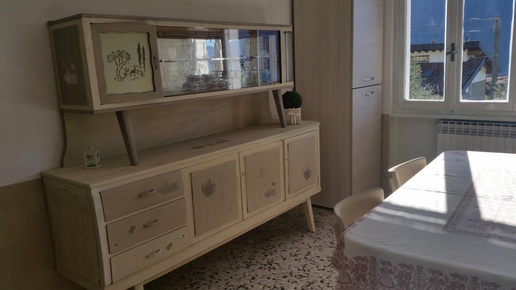 Apartment Iseo Lake Sale Marasino Bilik gambar
