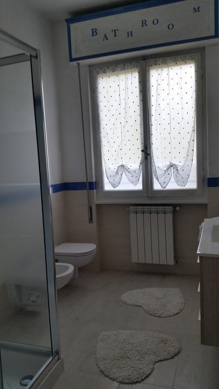 Apartment Iseo Lake Sale Marasino Bilik gambar