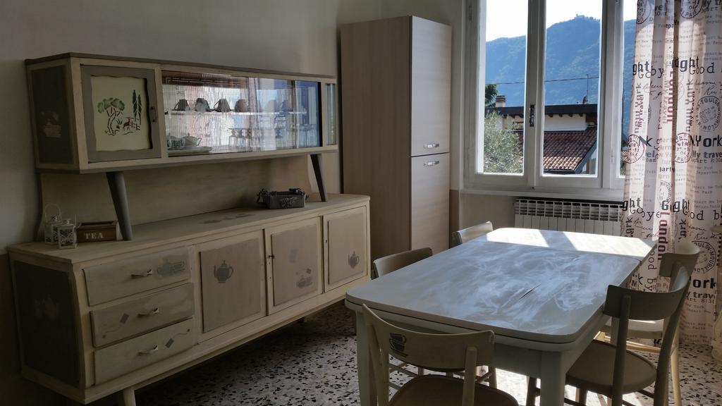 Apartment Iseo Lake Sale Marasino Bilik gambar