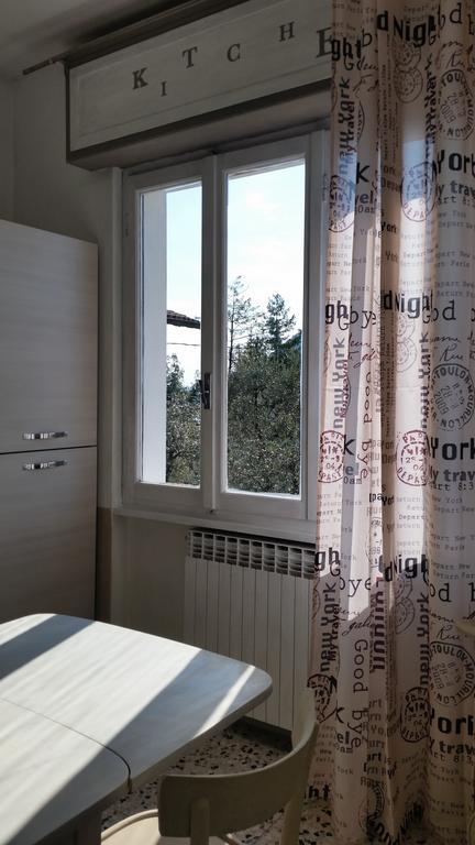 Apartment Iseo Lake Sale Marasino Bilik gambar