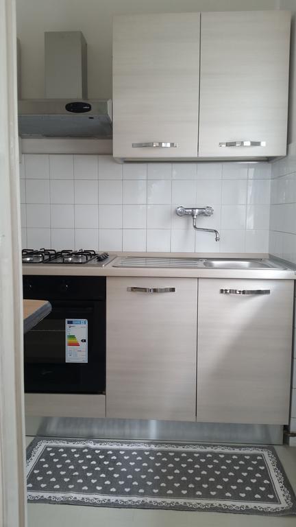 Apartment Iseo Lake Sale Marasino Bilik gambar